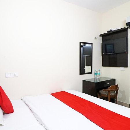 Hotel Westend Holiday Home 5 Mint From Nizamuddin Railway Station Νέο Δελχί Εξωτερικό φωτογραφία
